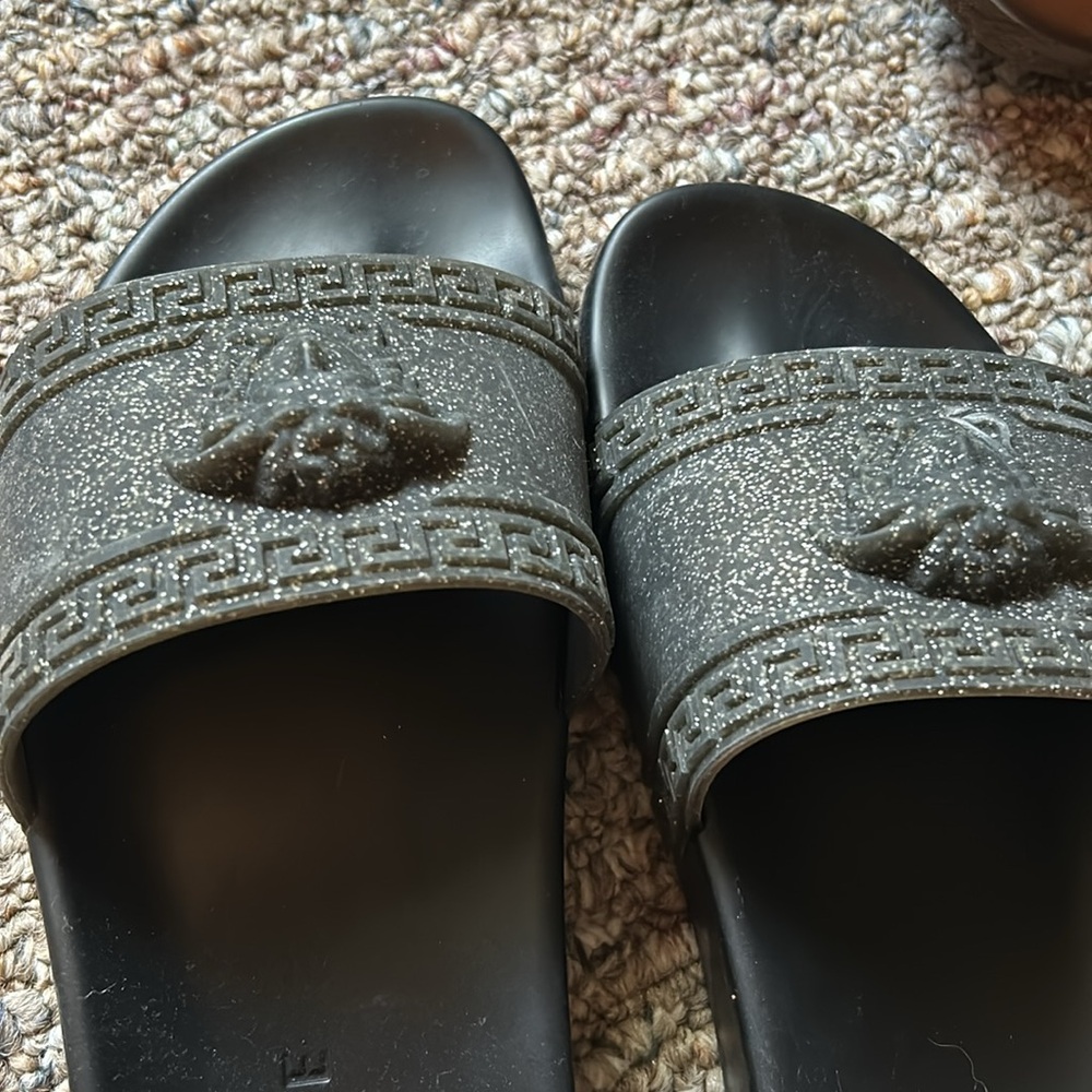 Versace slides - Picture 3 of 14